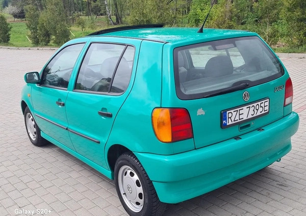 Volkswagen Polo cena 9900 przebieg: 54000, rok produkcji 1998 z Szadek małe 326